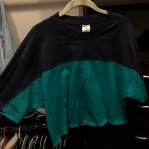 URBAN OUTFITTERS color block crop. SIZE: med